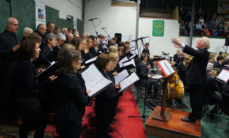 A Trofarello concerto del Coro Händel a San Giuseppe con la confraternita di Santa Croce e la Parrocchia