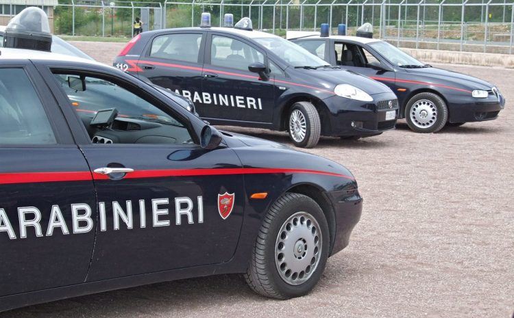 I carabinieri arrestano a Trofarello i pendolari dello scippo