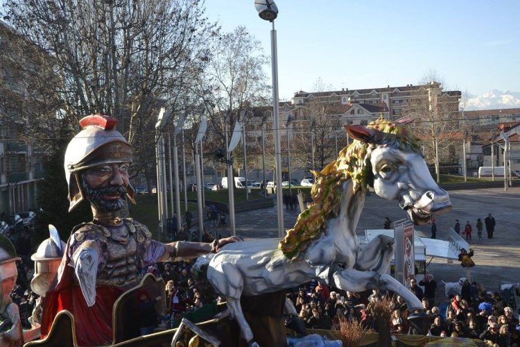 Circa 30mila spettatori al carnevale di Nichelino