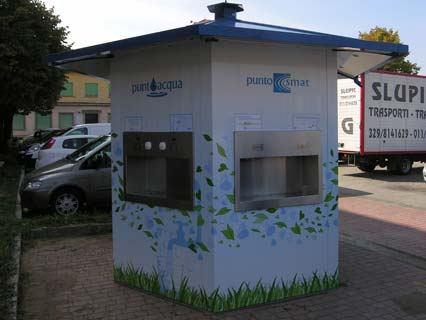 MONCALIERI – Nuovo punto acqua Smat in piazza Fontana