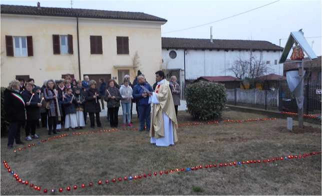 Isolabella, Sindaco e popolazione in piazza per Gesù Bambino