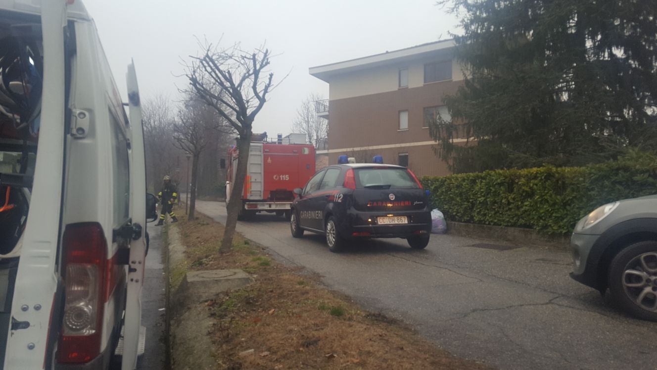 MONCALIERI – Crolla un controsoffitto in garage: ferito un artigiano