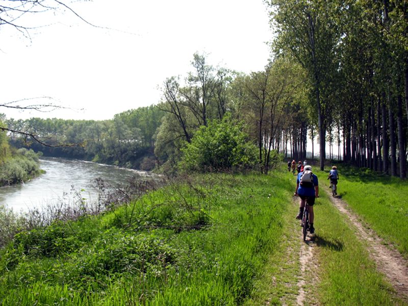 CARIGNANO – Una passeggiata per visitare le aree verdi della città