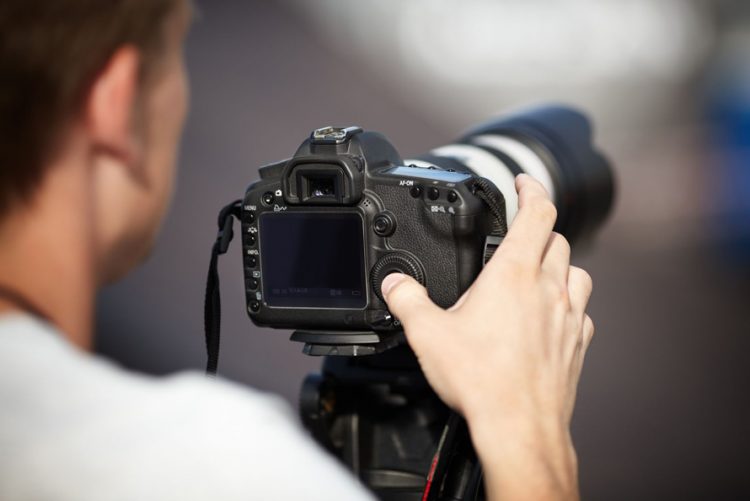 CAMBIANO – Un corso di fotografia in biblioteca