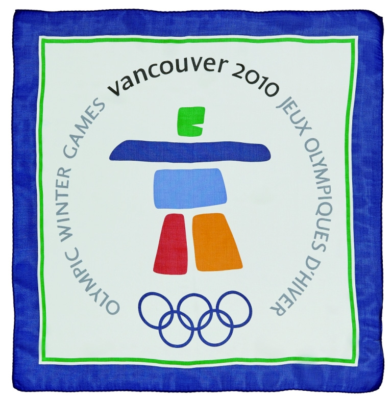 Una mostra sui foulard Olimpici
