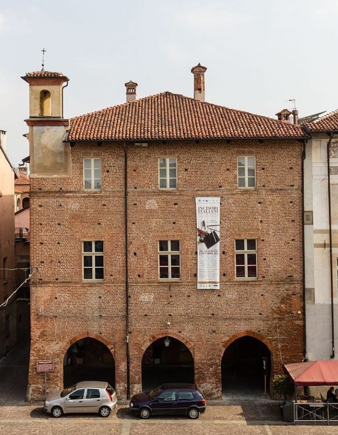 CARMAGNOLA – A palazzo Lomellini la mostra di Enzo Faraoni