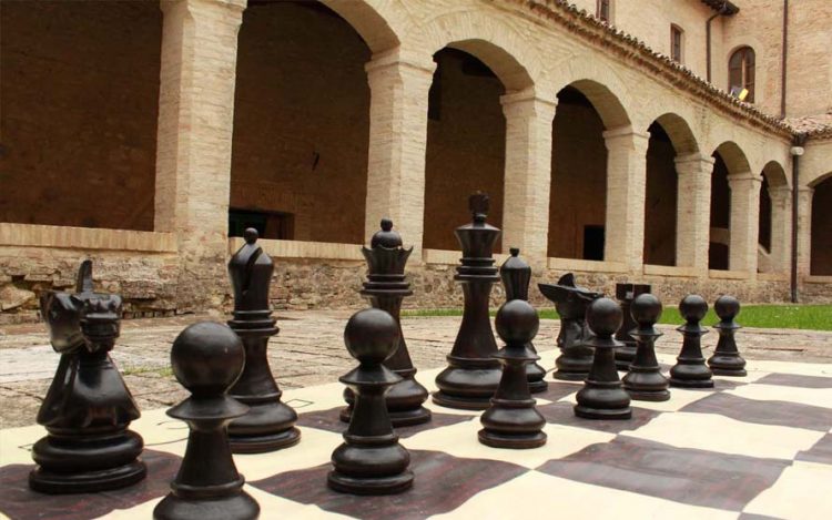 NICHELINO – Successo di partecipazione al torneo di scacchi
