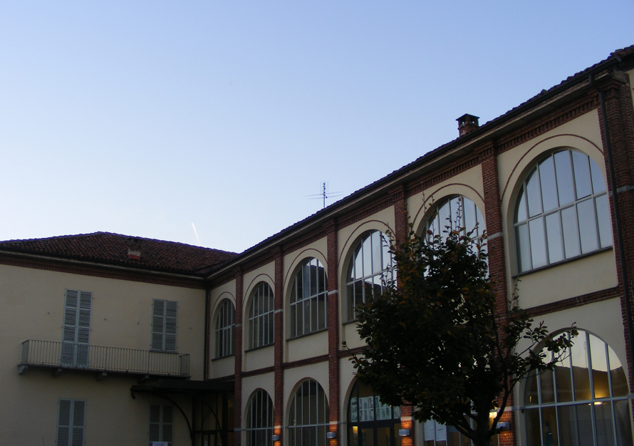 CAMBIANO – ‘I matti dove li mettiamo’ in biblioteca