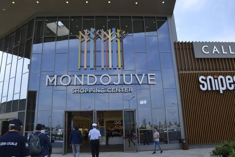 VINOVO – Mondojuve completa la pista ciclopedonale per il centro commerciale