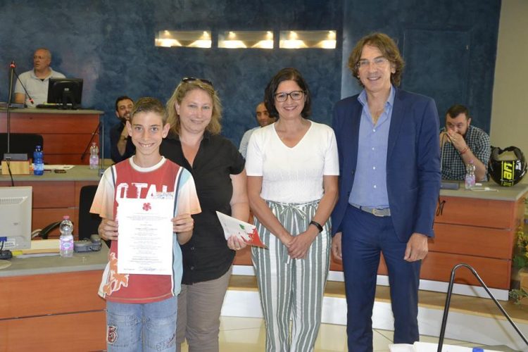 NICHELINO – Dodicenne di Nichelino premiato per la sua solidarietà