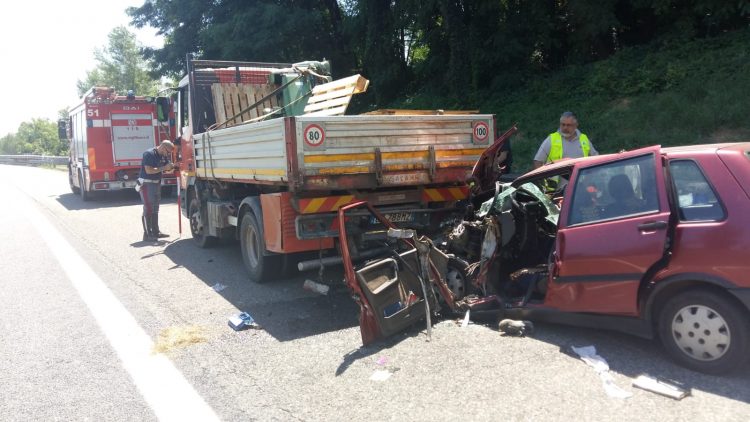 NICHELINO – Pensionato muore in un terribile incidente in tangenziale