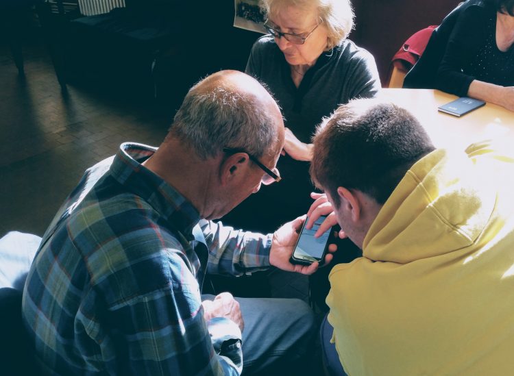 CARMAGNOLA – Fino all 22 febbraio si può aderire al progetto “Anziani per Carmagnola”