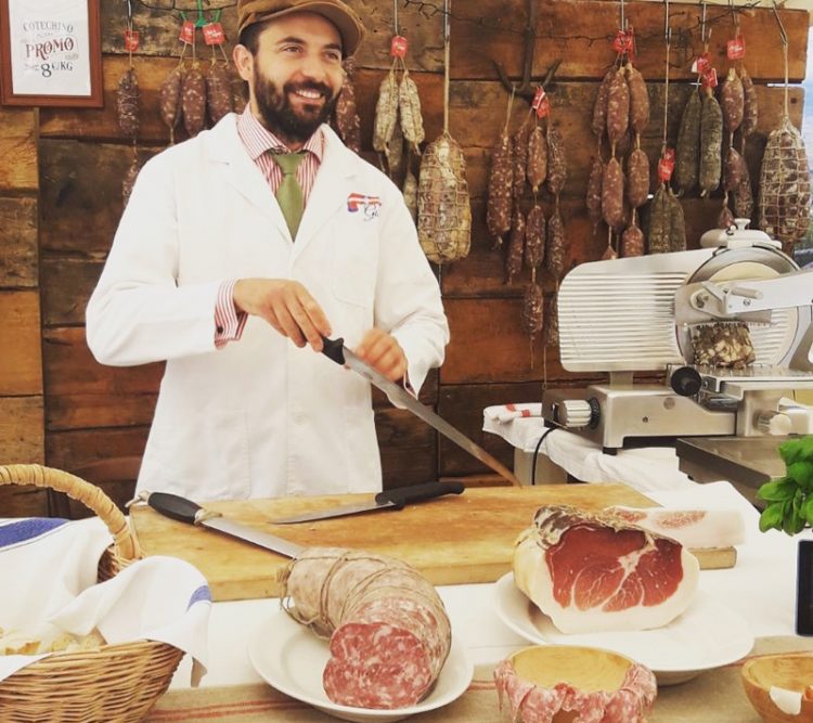 Giovane salumiere ai mondiali di salame