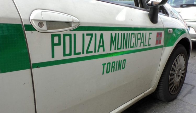 Noleggiatore abusivo fermato a Torino