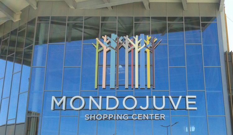VINOVO – Furto in un negozio di abbigliamento a Mondojuve