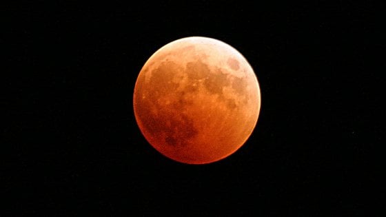 Questa sera l’eclissi di luna