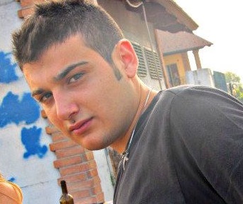 MONCALIERI – Amici e conoscenti di Marco Mollo sconvolti per la tragica scomparsa del giovane