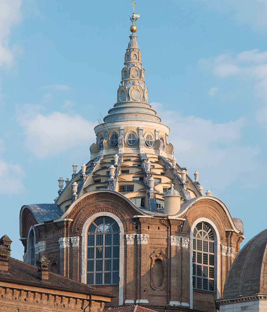 Riapre la Cappella della Sindone