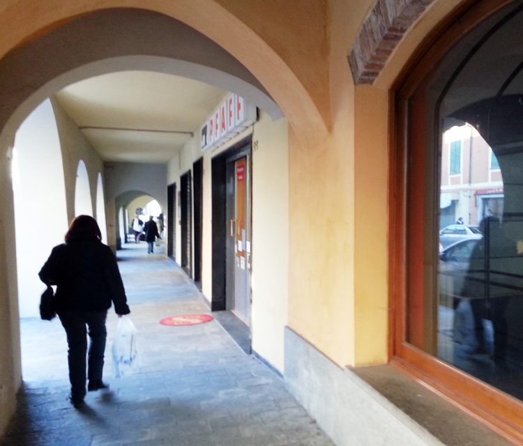 CARMAGNOLA – Commercianti pronti a scendere in piazza venerdì