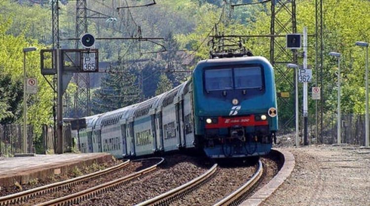 CARMAGNOLA – Guasto sulla ferrovia: due treni cancellati