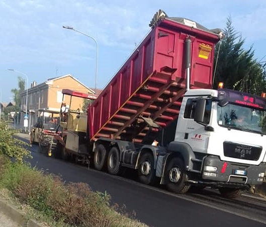 CARMAGNOLA – Partita la riasfaltatura della provinciale per Poirino