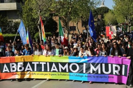NICHELINO – L’amministrazione comunale partecipa alla marcia PerugiAssisi