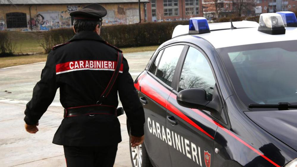 MONCALIERI – Picchiava e maltrattava la madre: arrestato