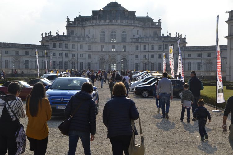 NICHELINO – Grande successo di pubblico per la Pizza delle Due Regge