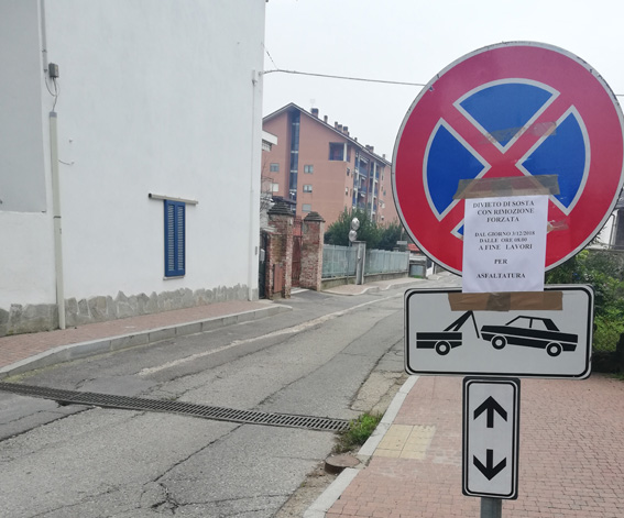 Via Rigolfo: finalmente si comincia ad asfaltare la strada tra Trofarello e Moncalieri