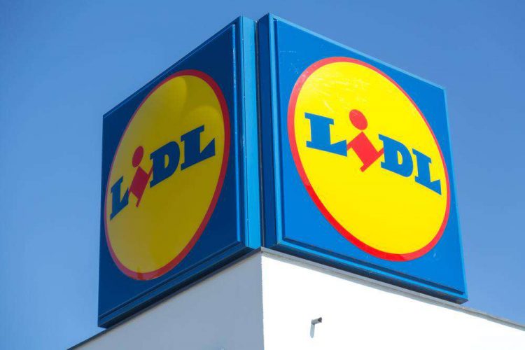 MONCALIERI – Taccheggiavano al Lidl con il benestare del vigilante: denunciati