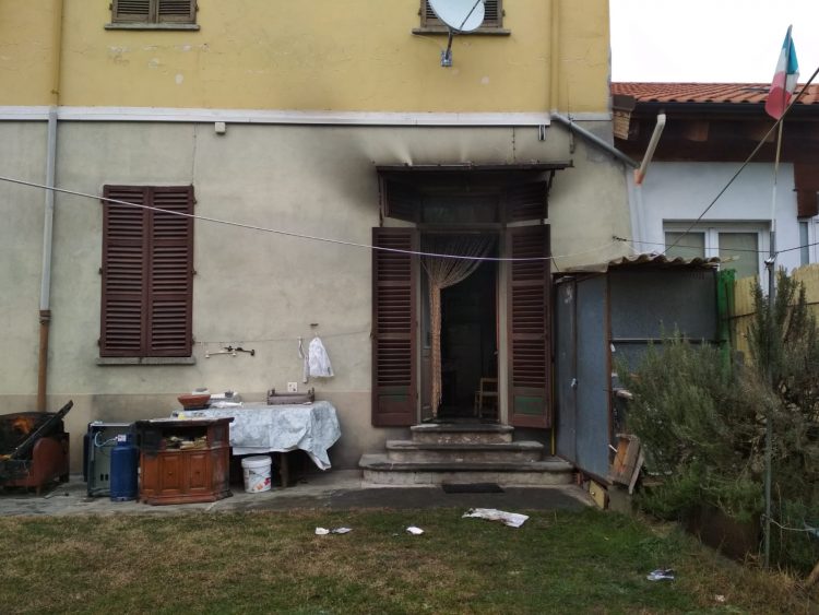 MONCALIERI – Paura per un incendio in casa: ustionato pensionato
