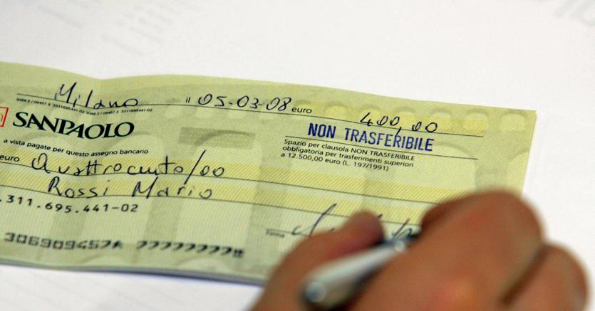 NICHELINO – Assegno clonato per 17 volte