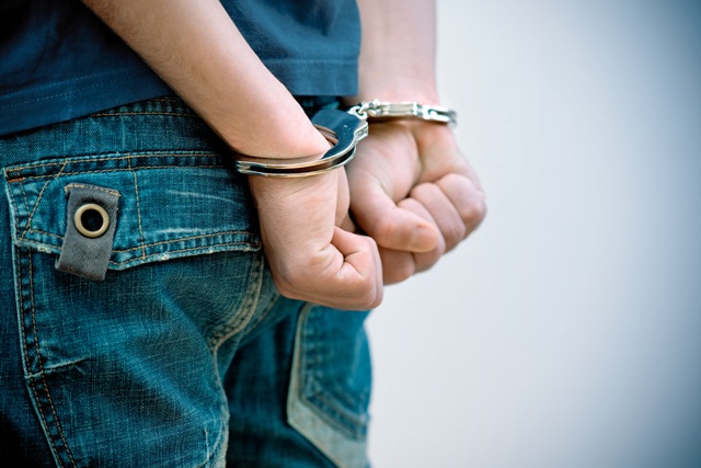 50enne arrestato per furto