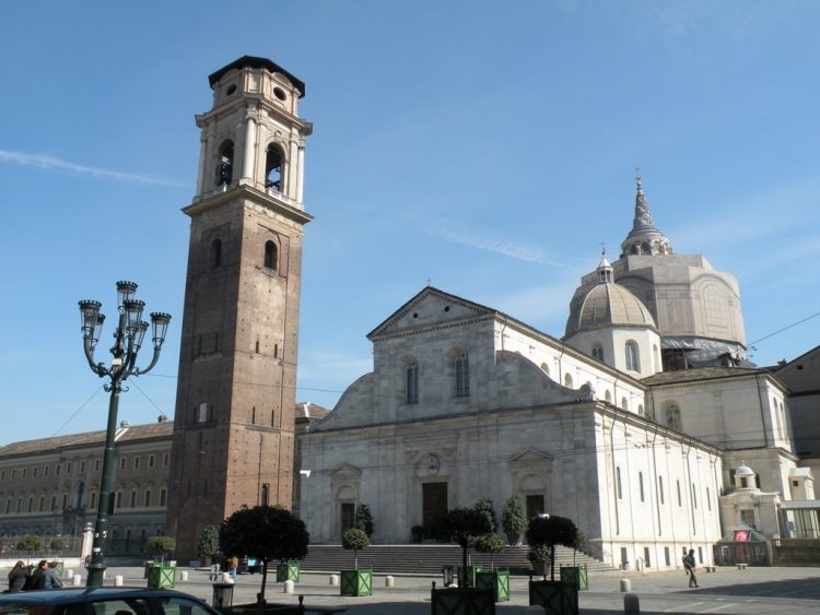 Al Duomo di Torino lunedì 25 febbraio coristi da tutt’Italia per cantare il Requiem per il dramma dei migranti