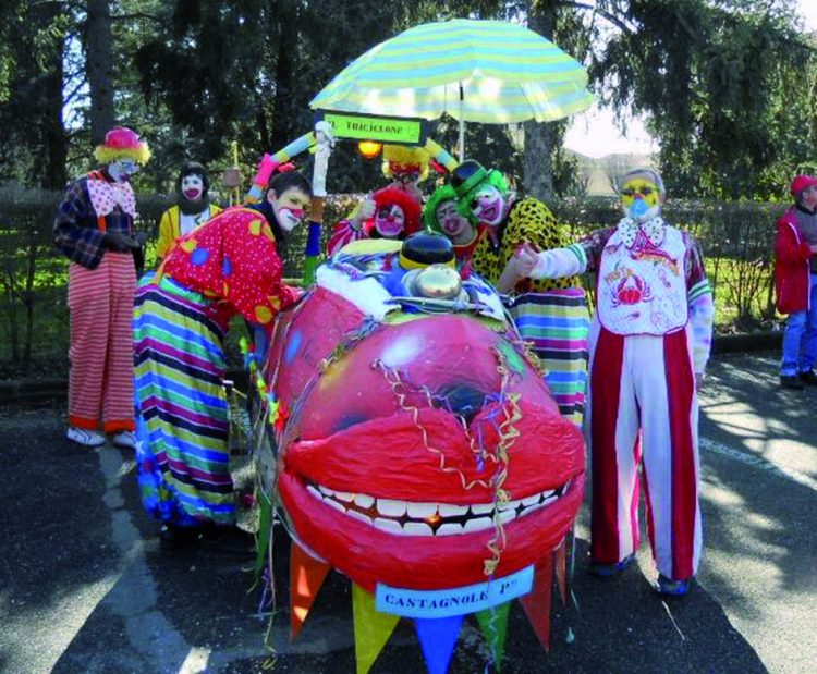 Sabato a Vinovo il divertente e colorato Carnevale degli Strambìcoli