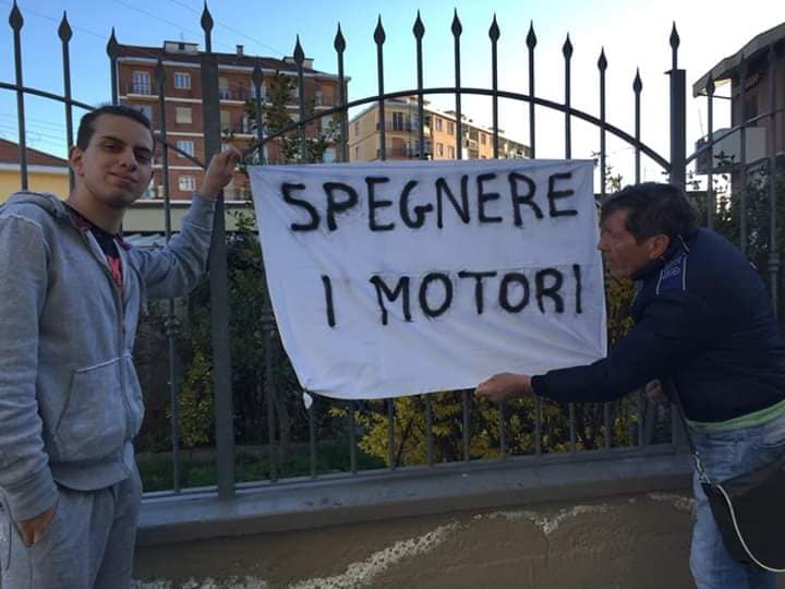 NICHELINO – “Spegnete i motori”, l’urlo di protesta in via Giusti