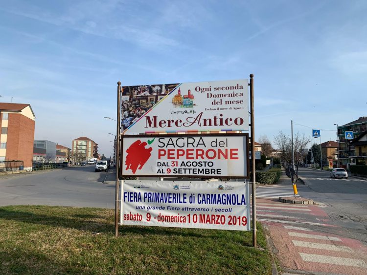 CARMAGNOLA – Nuova cartellonistica per il Mercantico