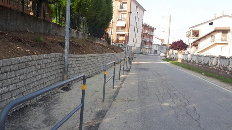 CARMAGNOLA – Terminato il nuovo percorso pedonale in via Bornaresio