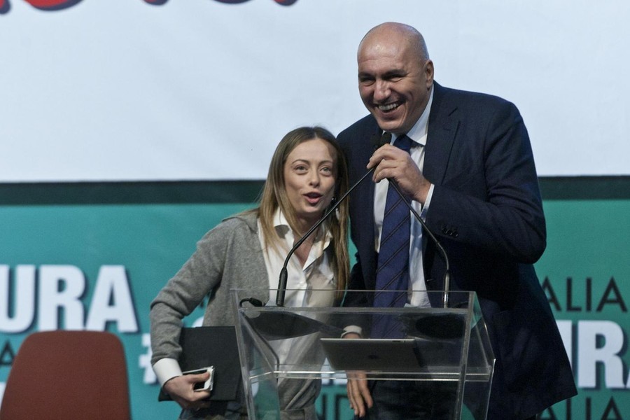 Fratelli d’Italia apre al Lingotto di Torino