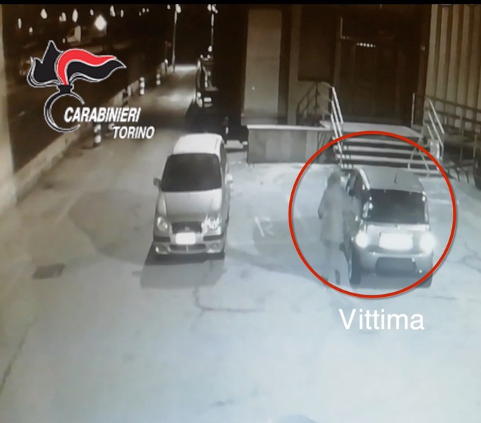 Aggredita e rapinata dopo la vincita al Bingo. Tra gli assalitori uno dei presunti assassini di Umberto Prinzi