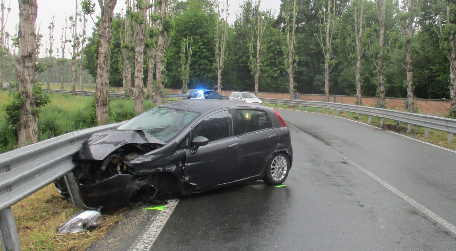 NICHELINO – Raffica di incidenti per la pioggia e l’alta velocità