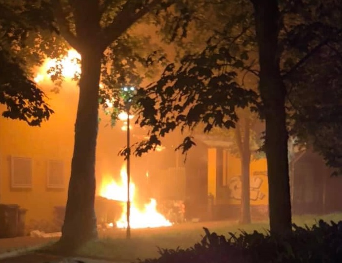 NICHELINO – Incendio devasta il centro d’incontro del Boschetto