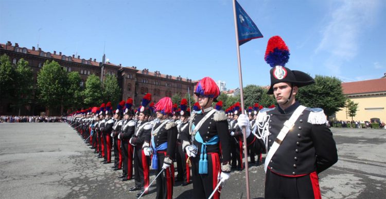 Alla caserma Cernaia 397 allievi carabinieri hanno giurato fedeltà alla Repubblica