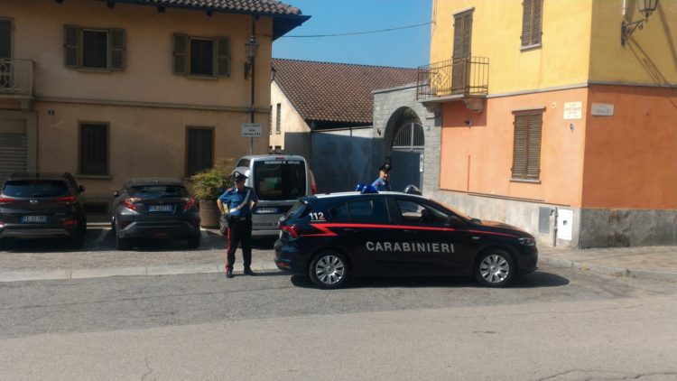 TROFARELLO – Fermato un ladro di borse in appartamento