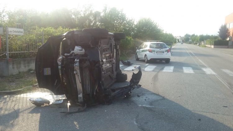 NICHELINO – Donna ferita in un incidente in via Quarto