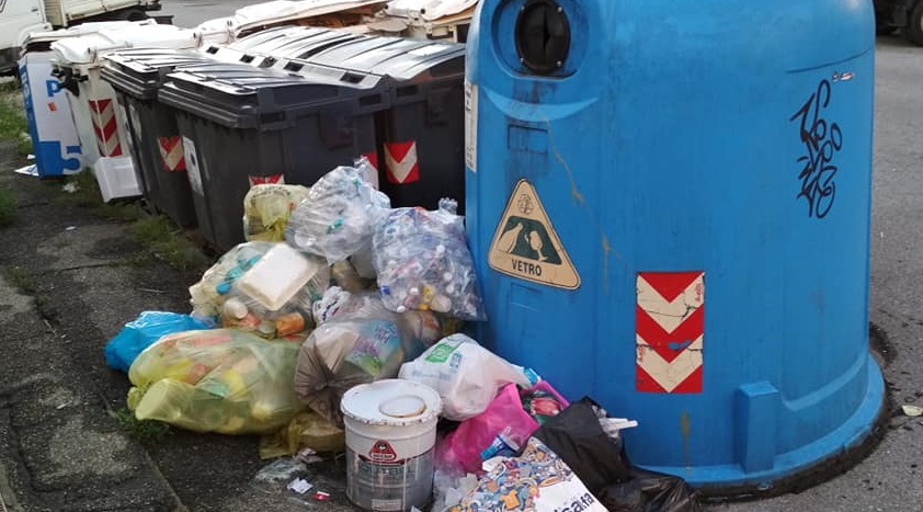 MONCALIERI – Nuovi abbandoni di rifiuti sulle strade