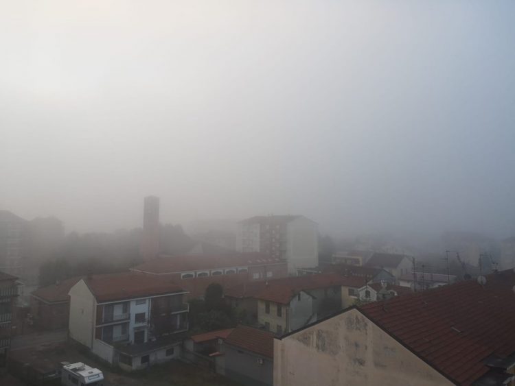 CLIMA – Il tempo impazzito porta la nebbia a Ferragosto