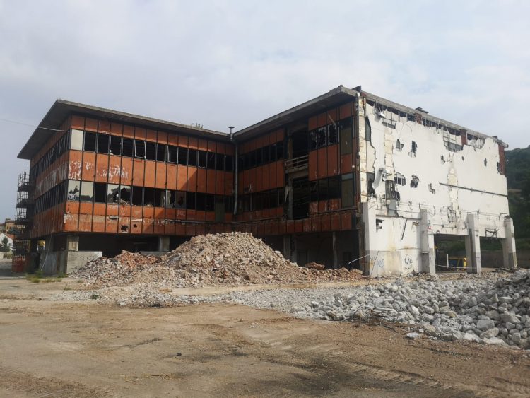MONCALIERI – EX Dea, entro fine mese demolizione totale del fabbricato