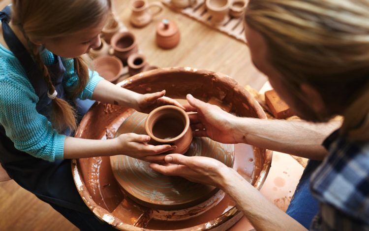 PECETTO – Si scopre la ceramica nel laboratorio di strada Tamburrina