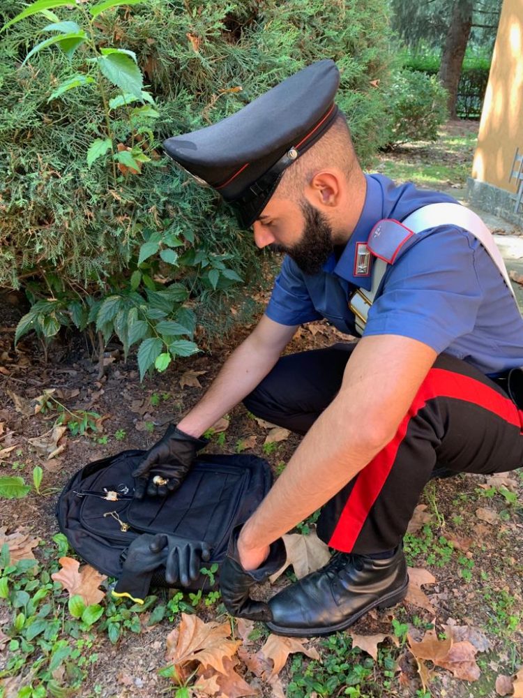 NICHELINO – Tre rom cercano di rubare in villa: arrestate